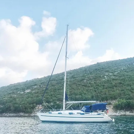 Illyria_sailing_yachts